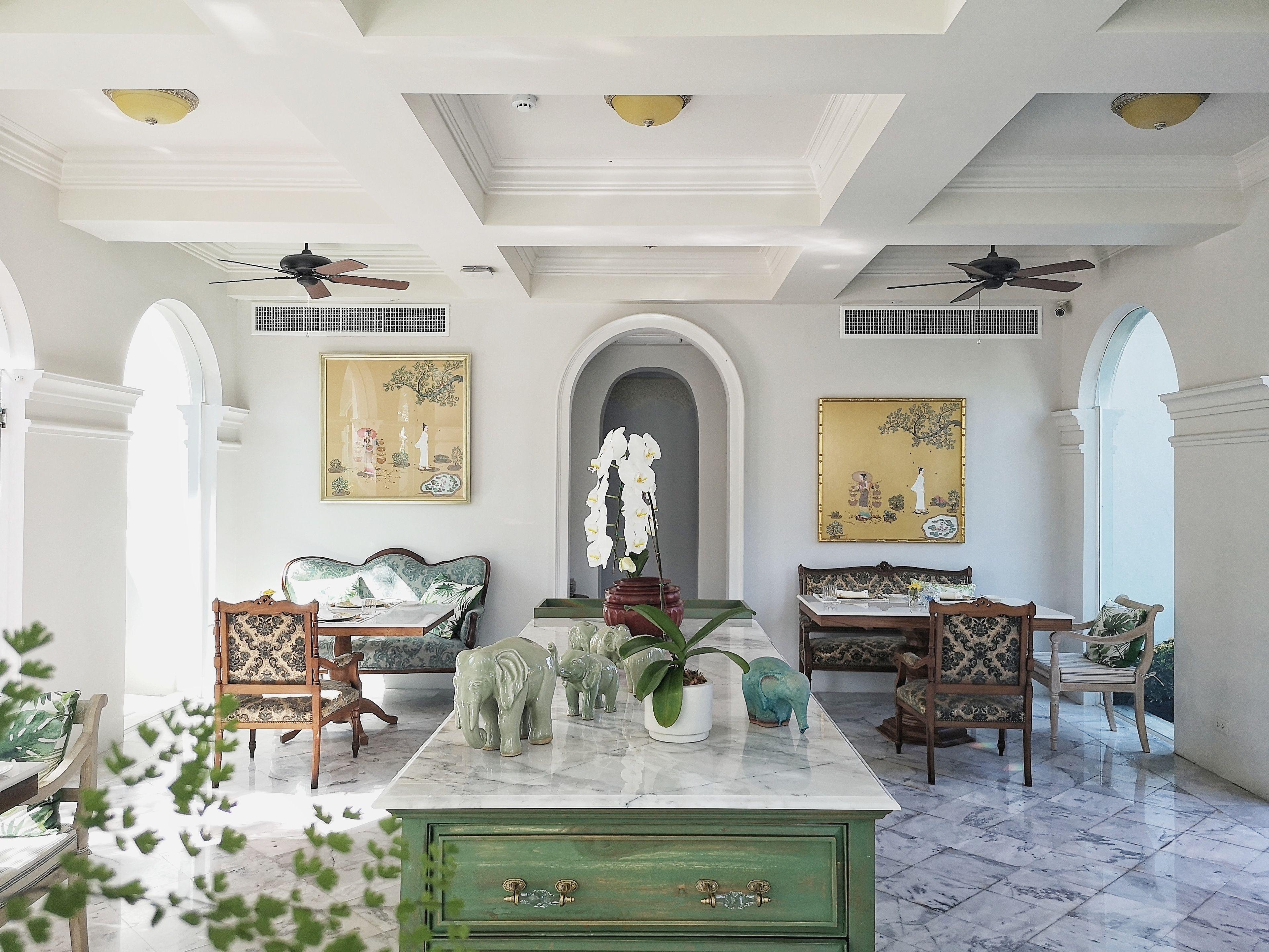The Inside House — Photos 1